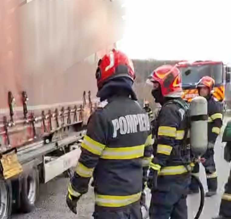 Arges Incendiu la un autovehicul stationat