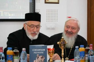 Arhiepiscopul Calinic si a prezentat cartea Catehismul filosofic si la Cluj Napoca