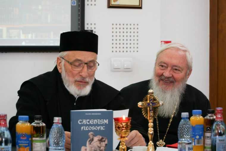 Arhiepiscopul Calinic si a prezentat cartea Catehismul filosofic si la Cluj Napoca