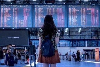 Bilete de avion mai costisitoare din cauza razboiului din Iran