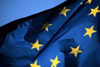 Burse europene de aproape 1000 de lei pe luna pentru studentii din Romania