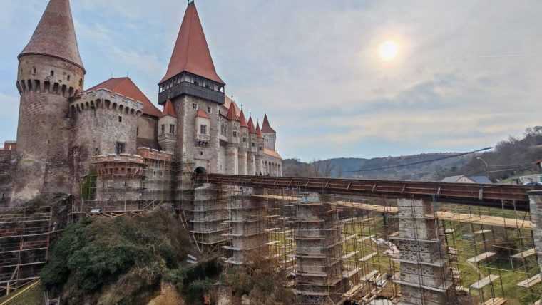 Cele mai frumoase 10 destinatii din Transilvania Locuri pe care trebuie sa le explorezi macar o data n viata