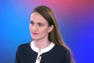 Conflictul din Orientul Mijlociu Oana Toiu Inteleg nevoia romanilor de a avea o comunicare directa cu fiecare institutie