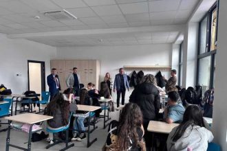 Dezastru la scoala Ion Pillat unde municipalitatea a investit cei mai multi bani Primarul Gentea in control