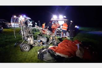 Doi barbati au decedat in urma prabusirii cu parapanta