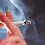 Noi restrictii la Senat Interdictie totala pentru fumat si vapat in randul minorilor si reguli noi pentru adulti