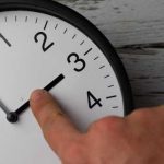 Ora de var a 2026 Cum se ajusteaza ceasul in aceasta seara si la ce ora precisa trebuie sa facem schimbarea