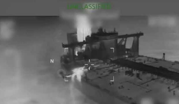 Peste 150 de petroliere cu marinari romani la bord blocate in Golful Persic