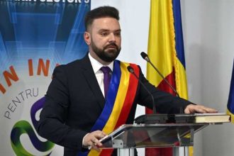 Piedone Jr modifica regulile de modernizare a strazilor gropile din Ferentari pot fi raportate prin share location