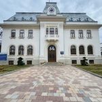 Pitesti Mutarea in sediul renovat al Primariei nu impiedica plata impozitelor Ce declaratii a facut primarul