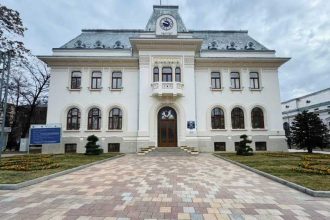 Pitesti Mutarea in sediul renovat al Primariei nu impiedica plata impozitelor Ce declaratii a facut primarul