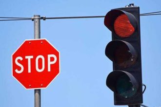 Pitesti Semafoarele vor fi intrerupte temporar in anumite intersectii joi si vineri