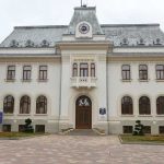 Primaria Pitesti reia activitatea in sediul oficial Activitatile vor fi suspendate intre 3 si 6 aprilie