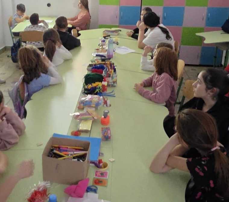 Primavara a debutat cu activitati creative la Centrul de Zi Crestem Impreuna Salvati Copiii