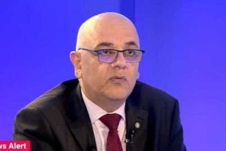 Procurorii au confiscat telefoanele unor angajati DSU in cadrul anchetei privind munca fictiva