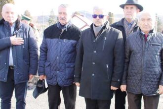 Revolutia continua la Campulung Zeci de revolutionari cer fara succes majorarea indemnizatiilor