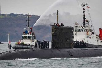 Romanca arestata in Marea Britanie pentru incercarea de a patrunde intr o baza nucleara