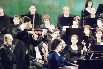 Scena din vita culturala a Pitestiului 164