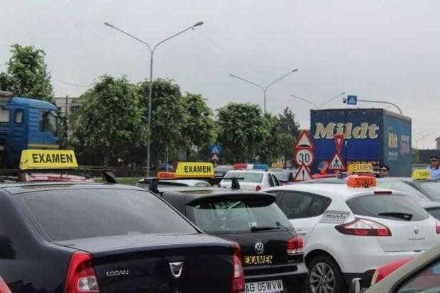 Schimbare la examenul auto din Pitesti Proba practica incepe de la Sala Sporturilor