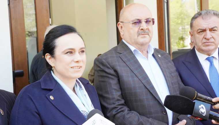 Sedinta PSD la hotelul Ramada Simona Bucura nu a reusit sa convinga Gentea si alti primari nu s au prezentat deloc