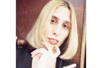 Simona Poclid in carti pentru a fi acceptata in Uniunea Scriitorilor din Romania Filiala Pitesti