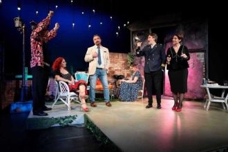 Teatru la Pitestii Emotii generate de un Playlist