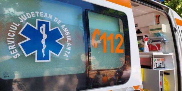 Un copil de 5 ani a decedat dupa ce a cazut de la etajul 9 al unui imobil