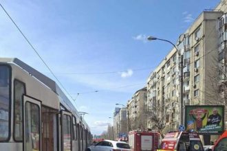 accident tragic in praga doi elevi romani raniti de tramvai in timpul unei excursii scolare
