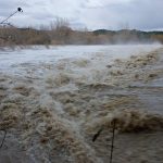 noapte de cosmar in vrancea oameni evacuati de urgenta sute de salvatori se lupta cu viiturile