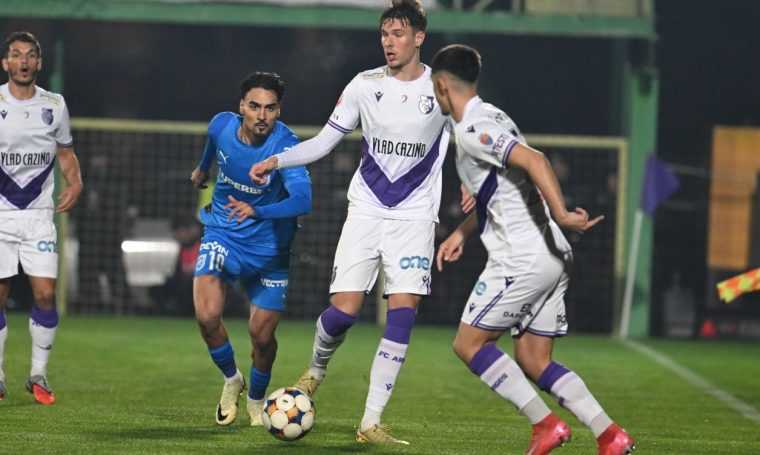 statistici interesante despre confruntarea dintre universitatea craiova si fc arges