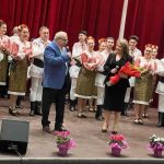 trandafiri pentru femei si domnisoare la bascov