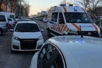 Accident la Pitesti intre trei masini Trafic blocat pe strada Craiovei