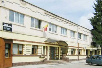 Apa este la fel de pretioasa ca petrolul in Muscel S a scumpit de doua ori intr un an