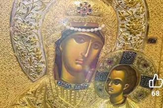 Arges Procesiune religioasa cu Icoana Maicii Domnului de la Muntele Athos