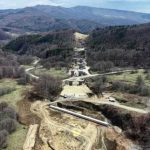 Autostrada Pitesti Sibiu progreseaza rapid 1550 de muncitori si peste 300 de utilaje activeaza pe sectiunea Cornetu Tigveni