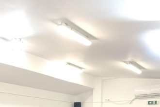 Bogdan Andone conferinta de presa impreuna cu cei pe care ii sprijina sa devina mari