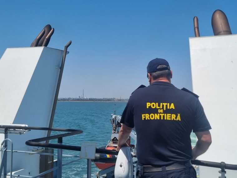 Contrabanda de lux de Paste haine si parfumuri din Turcia confiscate de politistii de frontiera la Constanta