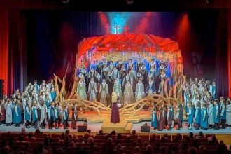 Copiii Centrului Doina Argesului in turneu cu Madrigalul