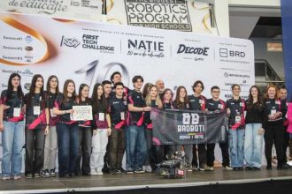 Echipa de robotica Broboi din Piteti cauta sprijin pentru a ajunge in California la un concurs de elita