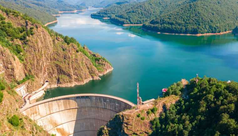 Hidrocentrala Vidraru va fi repornita in octombrie dar va opera cu doar 3 turbine
