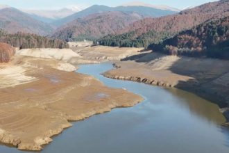 Hidroelectrica a demarat umplerea controlata a lacului Vidraru
