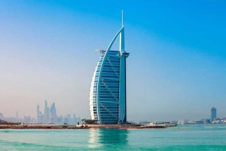 Lovitura pentru turismul de lux renumitul Burj Al Arab se inchide temporar