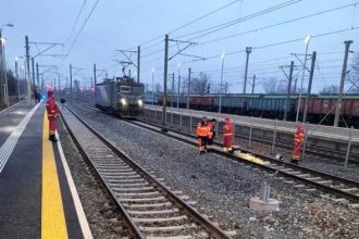 O femeie a decedat dupa ce a fost lovita de tren in prima zi de Paste