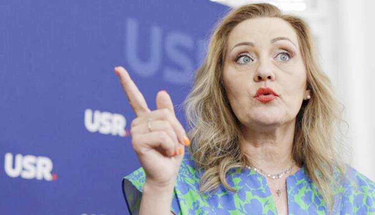 Patimile lui Lasconi in postul Pasteului A schimbat PRO TV ul cu Antena si a fost inselata