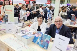 Piteshtanca Mala Barbulescu la Festivalul Cartii de la Paris