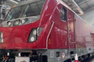 Premier in domeniul feroviar A fost livrat prima locomotiv electric capabil s ating 200 km h