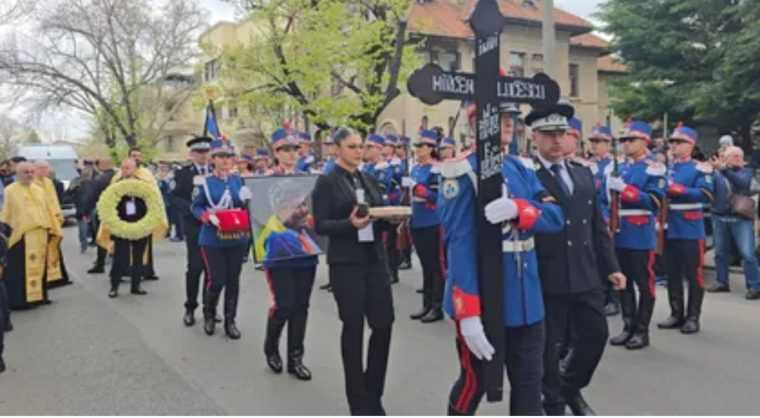 Presedintele Nicusor Dan nu a fost prezent la funeraliile lui Mircea Lucescu