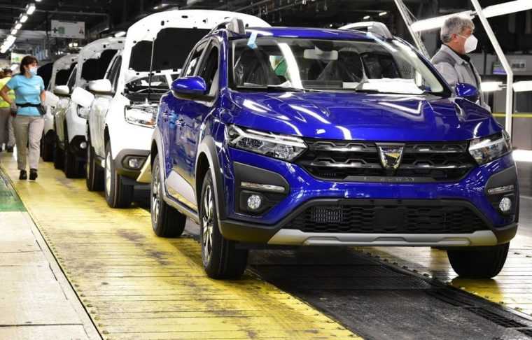 Productia auto in Romania a registrat o scadere de 45 in martie 2026