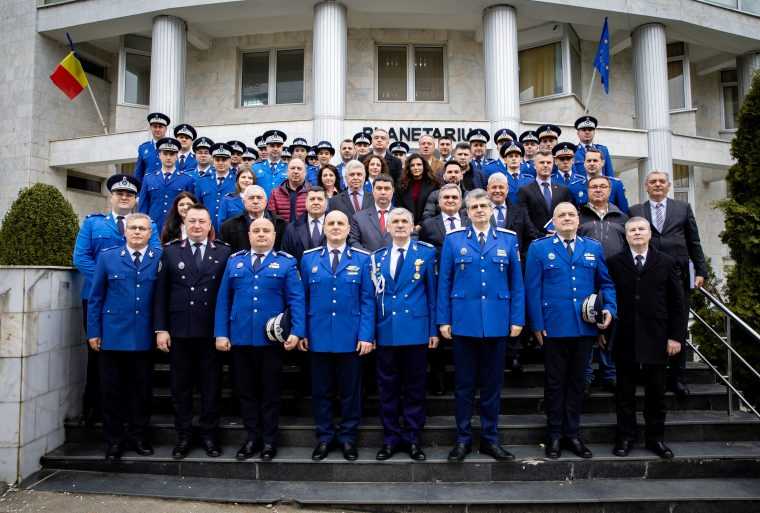 Promovari in grad si lansarea Monografiei Jandarmeriei Arges