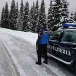 S au incredintat GPS ului si au ramas stuck in noroi de Paste Interventie de urgenta pe un drum din Buzau